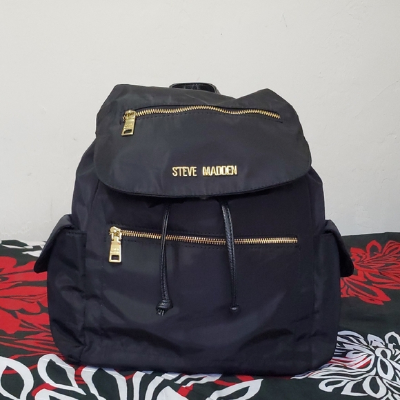 Steve Madden Handbags - Steve Madden Black Drawstring Backpack with Gold Zippers